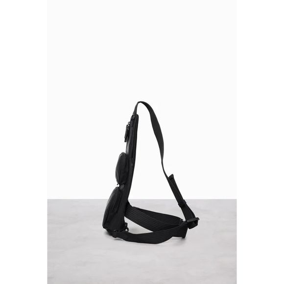 NWT BEIS Survival Sling Bag in Black - Picture 2 of 8